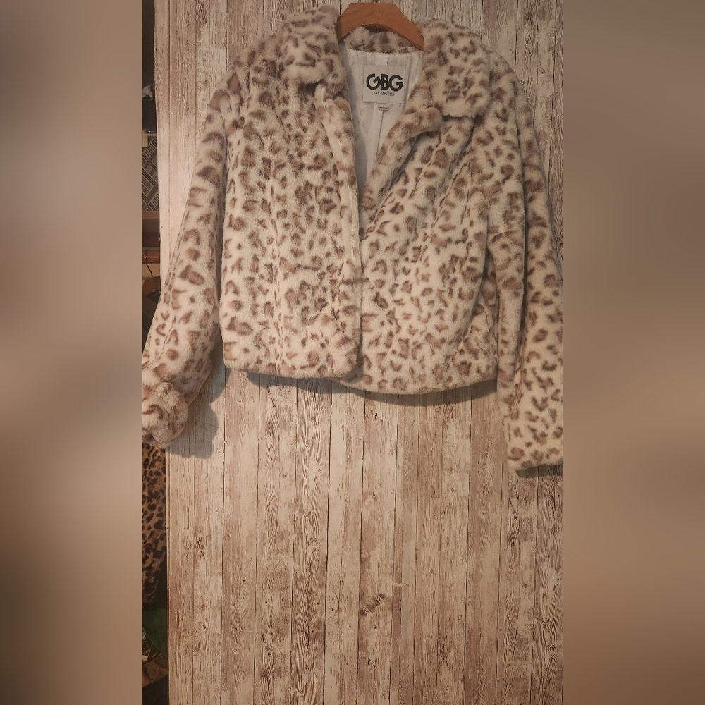Furr coat ( none real furr)